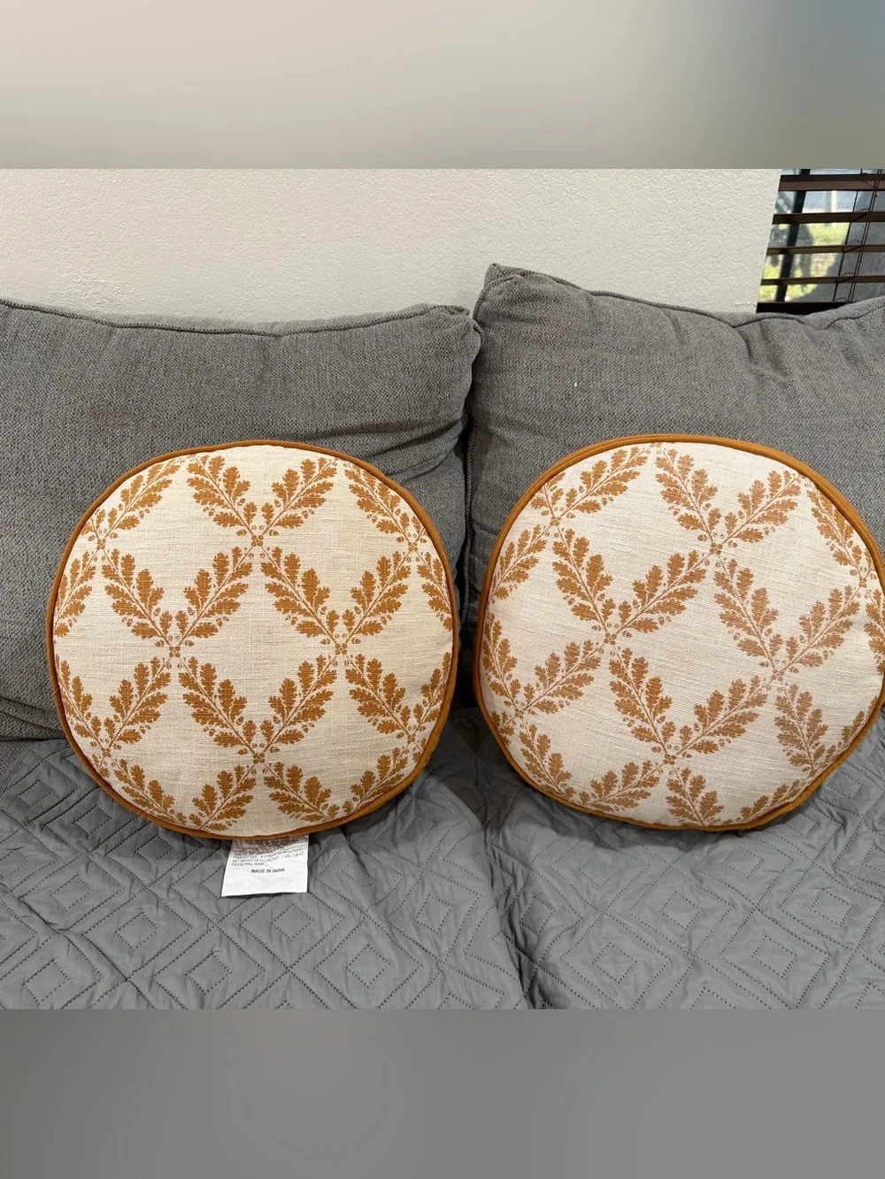 STUDIO MCGEE golden leaf pattern round throw pillow -yellow/ cream-16